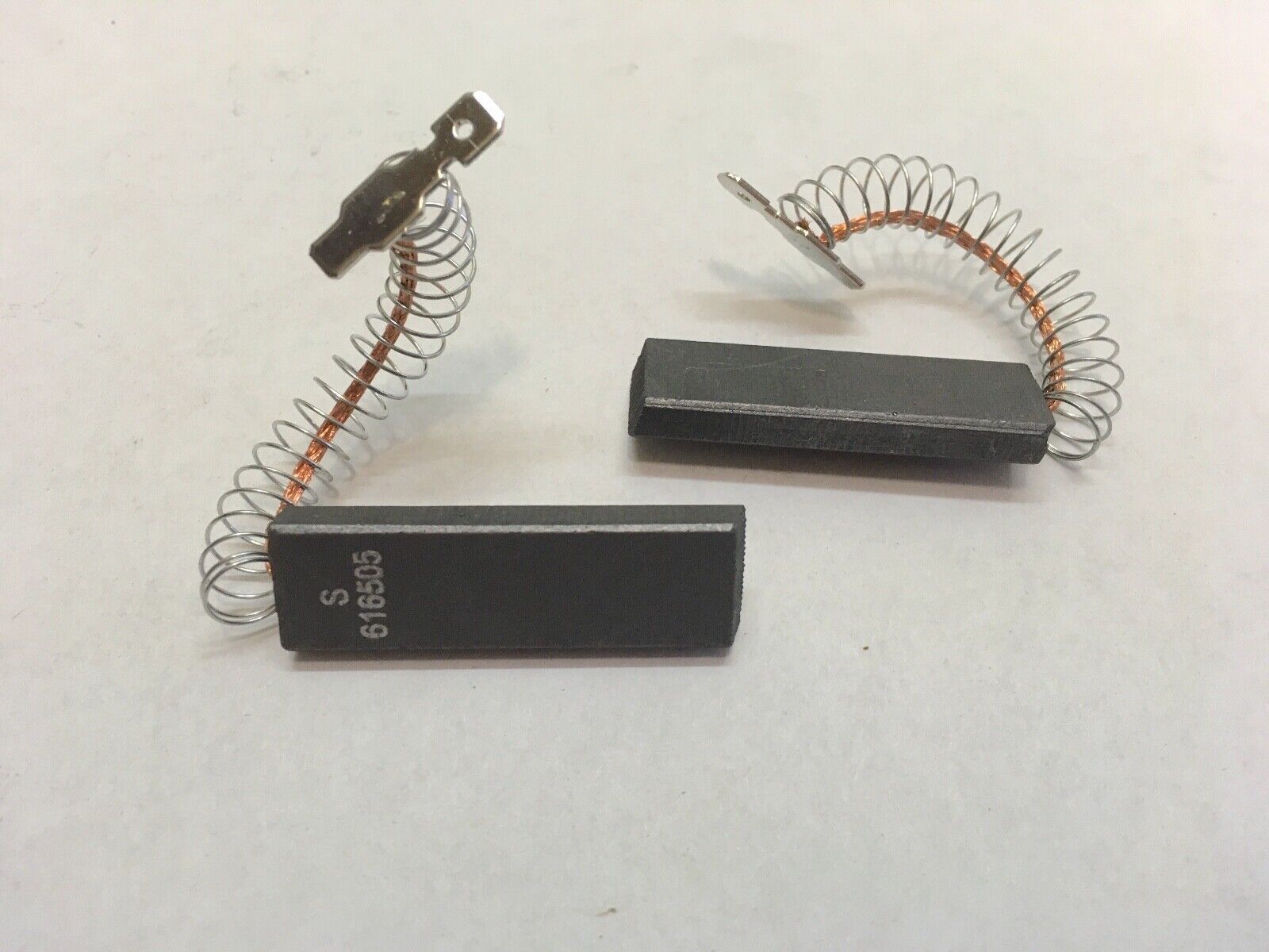 Ariston Merloni Carbon Brushes 025295 - Fhp.fi - Appliance Spare Parts