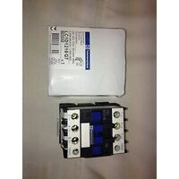Universal BRAND NEW CONTACTOR 4 POLE 12Amp , Telemecanique LC1 D1210M7 spare part